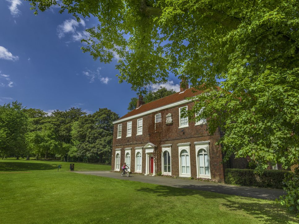 Baysgarth House Museum , Baysgarth Park, Caistor Road